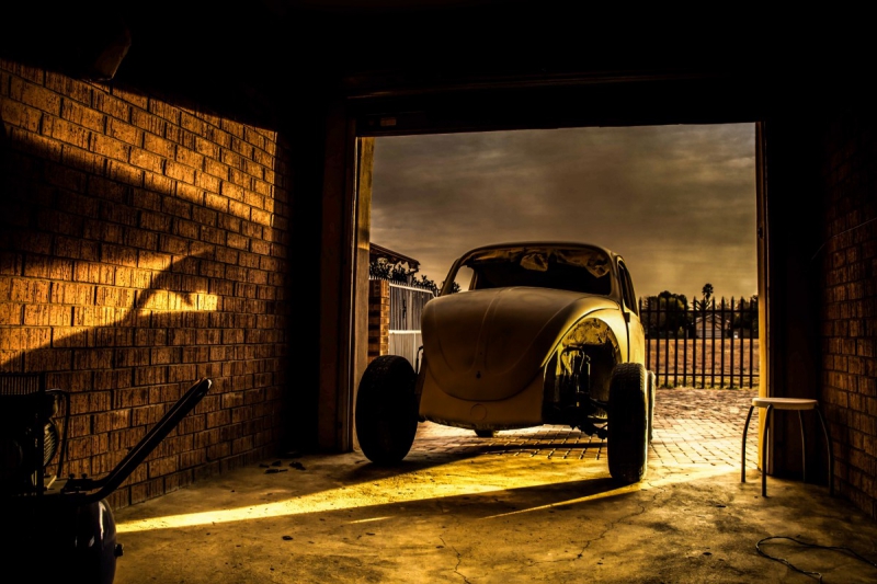 carrosserie-LE LUC-min_car_garage_volkswagen_sunset_vw_beetle-81658